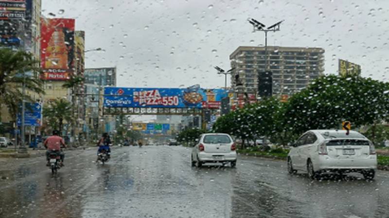 کراچی میں تیز سمندری ہوائیں اور بوندا باندی کی توقع، موسمی حالیہ صورتحال