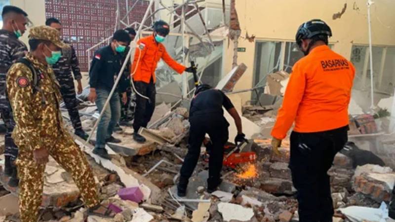 انڈونیشیا میں 7.7 شدت کا زلزلہ، 20 ہلاک، امدادی کارروائیاں جاری