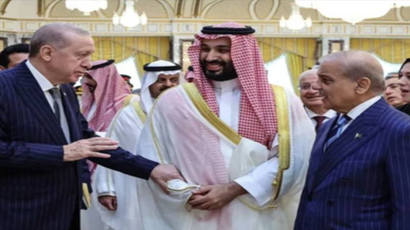 سعودی عرب، ترکیہ اور پاکستان کا نیا دفاعی اتحاد، ٹرمپ نے مکہ معاہدے کو ’بڑا اور اہم قدم‘ قرار دے دیا