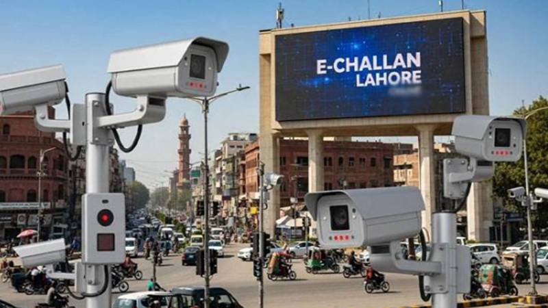 لاہور میں ای چالان نادہندہ گاڑیوں کے خلاف کریک ڈاؤن