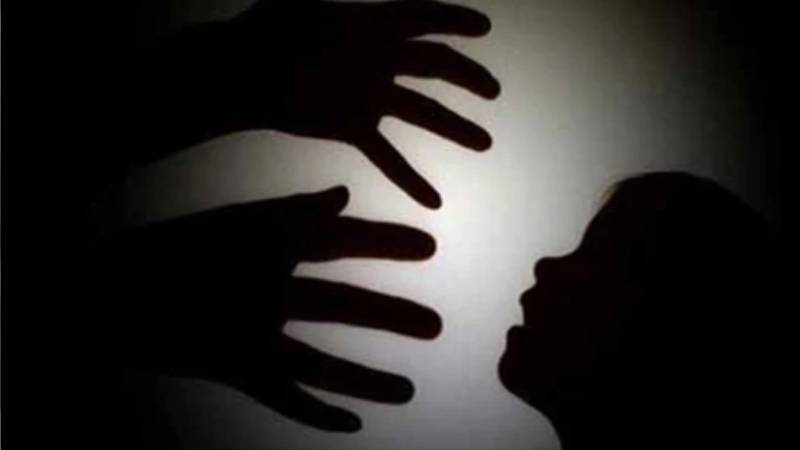 لاہور: نابالغ لڑکی سے زیادتی کرنے والے ملزم کو پولیس نے گرفتار کیا