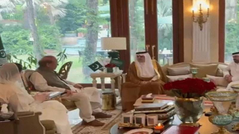 نواز شریف اور مریم نواز سے سعودی سفیر نواف بن سعید المالکی کی الوداعی گفتگو