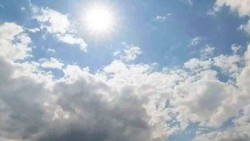 لاہور میں حبس اور گھٹن کا سلسلہ جاری، آئندہ 24 گھنٹوں میں بارش کی توقع