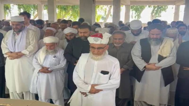 چارسدہ میں سابق گورنر بلوچستان کی نماز جنازہ، وزیراعلیٰ سرفراز بگٹی کی شرکت