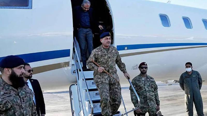 فیلڈ مارشل عاصم منیر اور وزیر داخلہ محسن نقوی کا ایران کے لیے روانگی