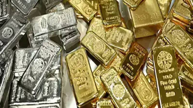  کراچی: شاپنگ مال میں ڈکیتی، 6 مسلح ڈاکو ڈیڑھ کلو سونا اور 14کلو چاندی لوٹ کر فرار