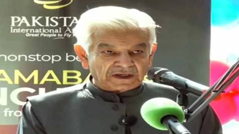 پاکستان میں صرف بیوروکریسی احتساب کے عمل سے مکمل بالاتر ہے، خواجہ آصف