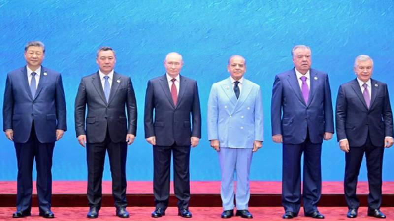 پاکستان کو ایس سی او کی صدارت ملنے کی خوشخبری، شہباز شریف نے اعلامیے پر دستخط کیے