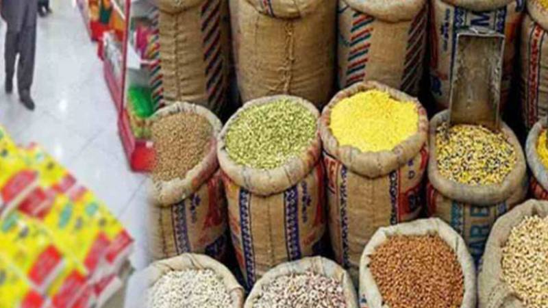اوپن مارکیٹ میں مہنگائی برقرار، بنیادی اشیائے خورونوش کی قیمتیں عوام کی پہنچ سے باہر