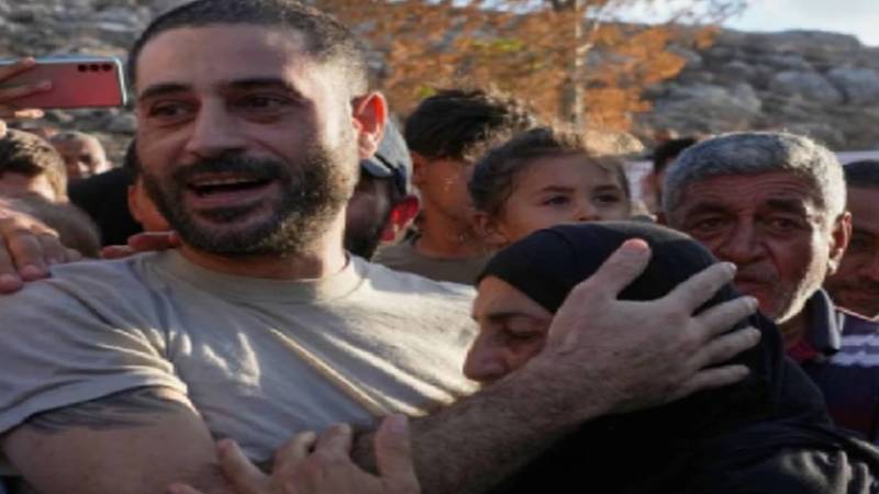 اسرائیل نے مزید 4 لبنانی قیدی رہا کردیے، ریڈ کراس کے حوالے