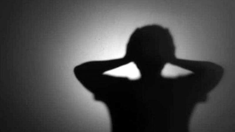 اپر گزری میں خاتون پر تیزاب پھینکنے والا ملزم گرفتار