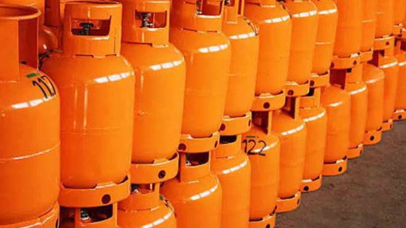 ایل پی جی کی سرکاری اور اوپن مارکیٹ قیمت میں بڑا فرق، گیس 440 روپے فی کلو تک فروخت