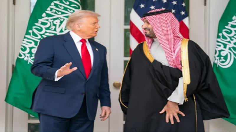 سعودی عرب کا حوثیوں پر امریکی حملوں کا مطالبہ، ٹرمپ کا انکار