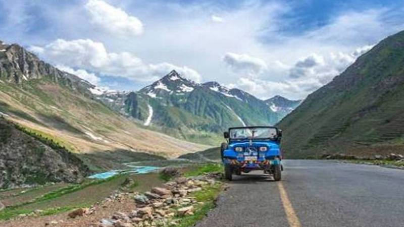 ناران میں سیاحوں کی کمی، ہوٹل اور جیپ کرائے 40 فیصد تک سستے