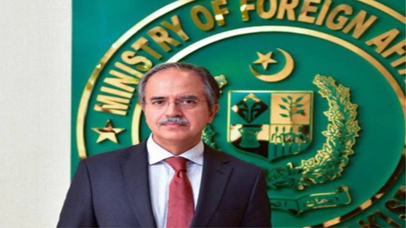 پاکستان خطے میں امن کیلئے اضافی ذمہ داری سنبھال رہا ہے، عاصم افتخار احمد
