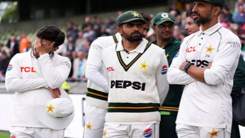 انگلینڈ کے خلاف شکست کے بعد قومی ٹیم کی مشکلات میں اضافہ
