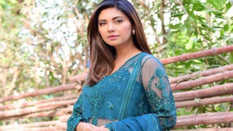 98 فیصد مرد دوستوں کی محفل میں بیوی کا مذاق اڑاتے ہیں: سنیتا مارشل