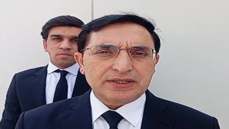 بیک ڈور رابطوں کا ماحول ٹھنڈا ہے، سیاسی مسائل کا حل مذاکرات سے نکالا جائے: بیرسٹر گوہر