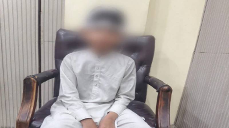 لاہور: 8 سالہ طالب علم پر مبینہ تشدد، خاتون ٹیچر حراست میں
