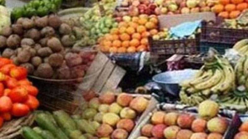 لاہور میں سرکاری نرخ نامہ نظرانداز، سبزیاں اور پھل من مانی قیمتوں پر فروخت