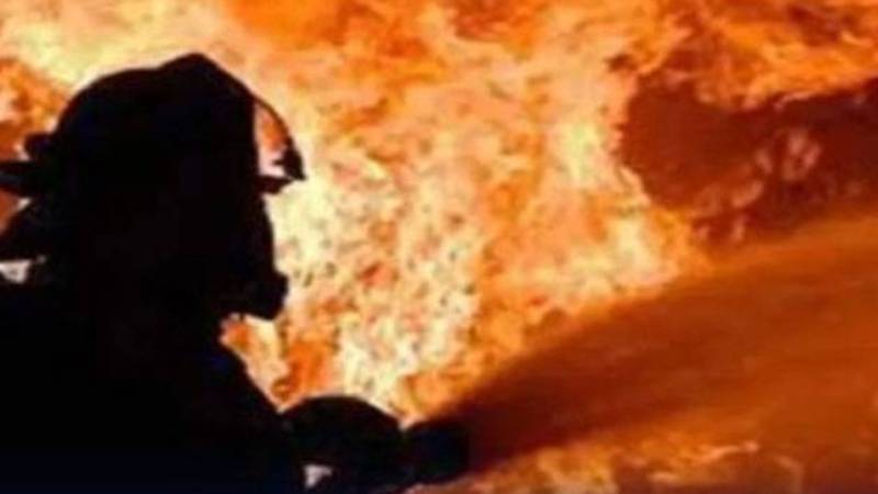 شاہ عالم مارکیٹ کے فاطمہ پلازہ میں آتشزدگی، 14 گھنٹے بعد آگ پر قابو پا لیا گیا