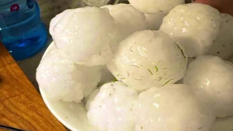 خیبرپختونخوا میں انڈے جتنے اولے، تباہی مچا دی