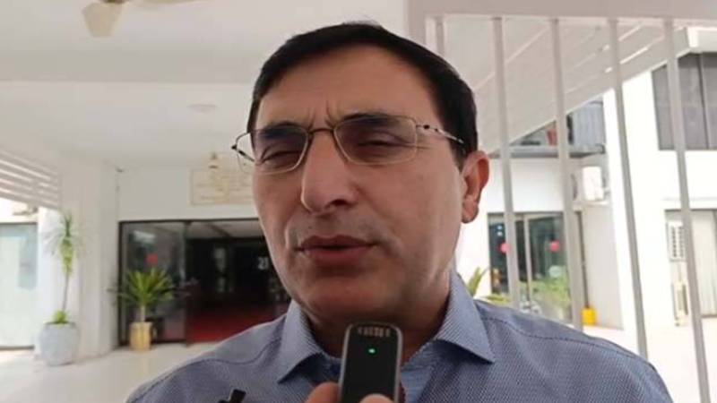  جب سیاسی جماعت کی جانب سے لانگ مارچ ہونے جا رہا ہو تو بات چیت ضرور ہونی چاہی: بیرسٹر گوہر