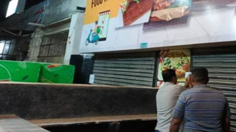 فیض آباد: پی ٹی آئی لانگ مارچ کے باعث تمام ہوٹلز بند کرا دیے گئے
