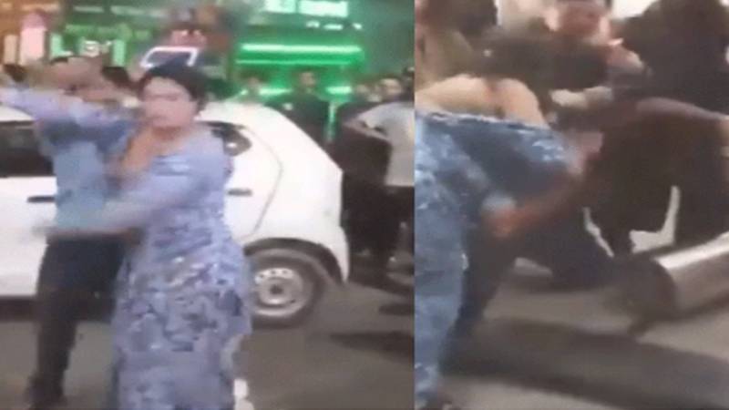 کراچی: ڈیفنس میں نوجوان اور خواجہ سراؤں میں جھگڑا، ویڈیو وائرل