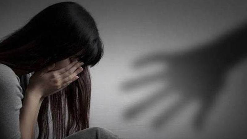 لاہور: غیر ملکی لڑکی سے مبینہ اجتماعی زیادتی، دو مرکزی ملزمان گرفتار