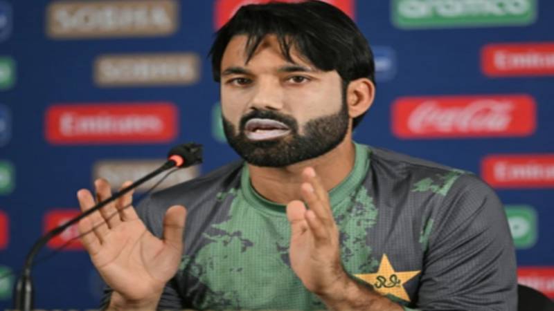 محمد رضوان نے این سی سی آئی اے سے موبائل فون واپس کرنے کا مطالبہ کر دیا