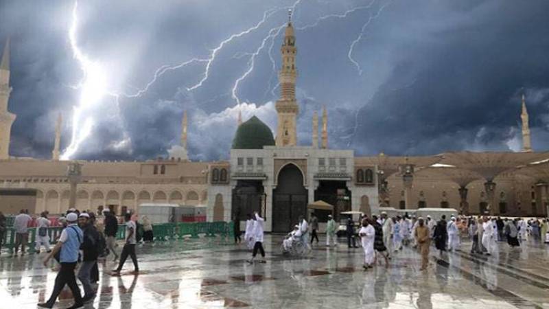 مدینہ منورہ میں موسلادھار بارش، مسجد نبویؐ میں روح پرور مناظر
