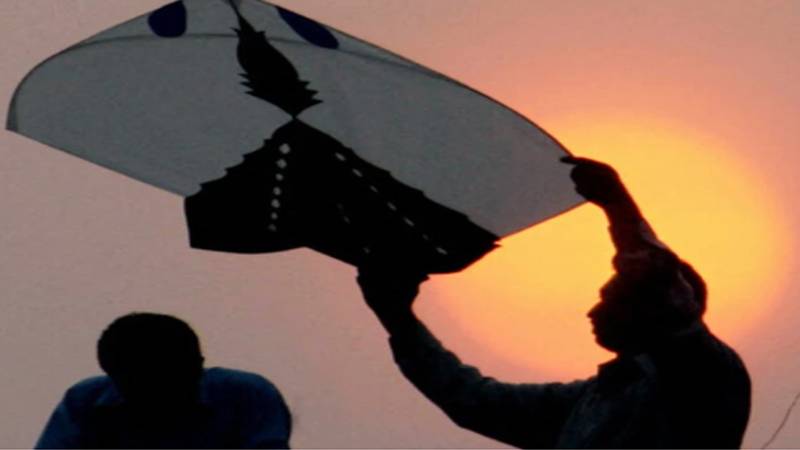 مغلپورہ فلائی اوور پر پتنگ کی ڈور سے موٹر سائیکل سوار زخمی