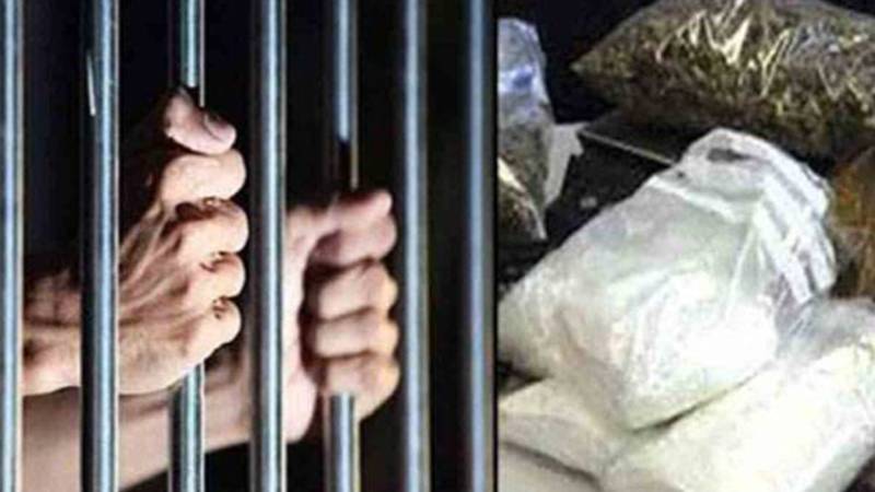 لٹن روڈ پولیس کی کارروائی، 3 منشیات فروش اسلحہ و منشیات سمیت گرفتار