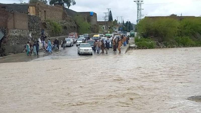 لنڈی کوتل میں موسلادھار بارش، پاک افغان شاہراہ مختلف مقامات پر بند