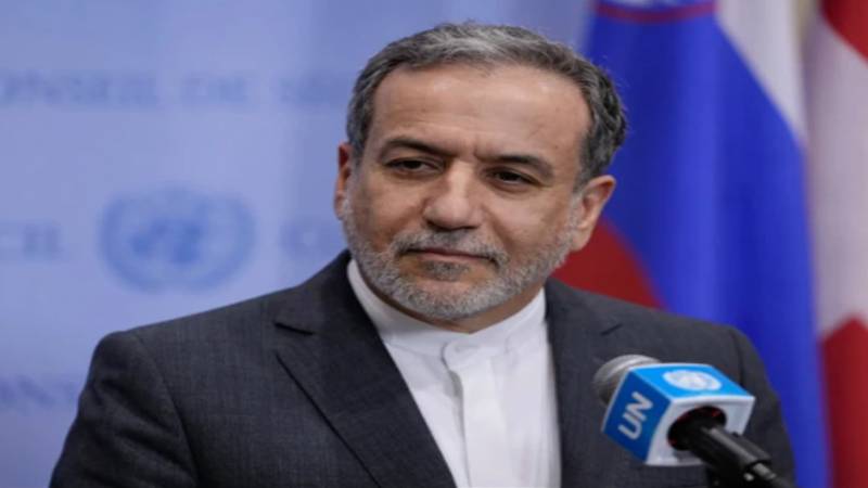 خطے کی خوشحالی کیلئے ایران ہمسایہ ممالک سے مضبوط تعلقات بنانے کا خواہشمند ہے، ایرانی وزیر خارجہ 