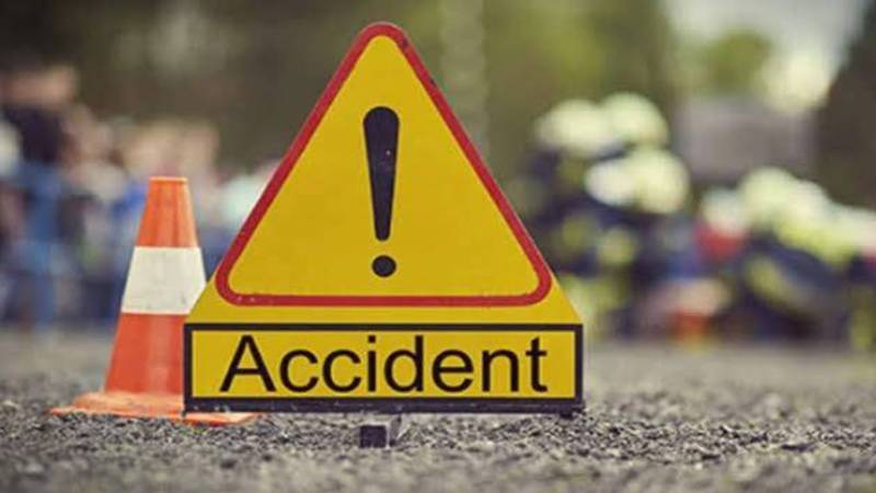 لاہور مال روڈ پر ٹریفک حادثہ، گورنمنٹ کالج کا فرسٹ ایئر کا طالبعلم شدید زخمی