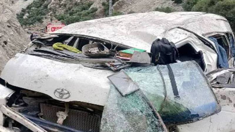 بلوچستان میں دو ٹریفک حادثات، 13 افراد جاں بحق، 20 زخمی