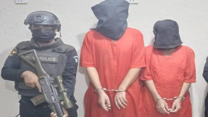 کراچی میں تین مبینہ دہشت گرد گرفتار، دستی بم اور دیسی ساختہ دھماکا خیز مواد برآمد 