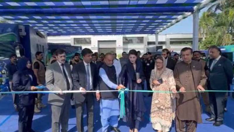 وزیراعلیٰ مریم نواز نے سوشل سکیورٹی موبائل ہیلتھ پروگرام کا افتتاح کر دیا
