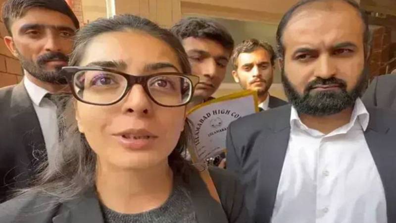 ایمان مزاری اور ہادی علی چٹھہ کی ضمانت کی درخواستوں پر سماعت 17 اکتوبر تک ملتوی