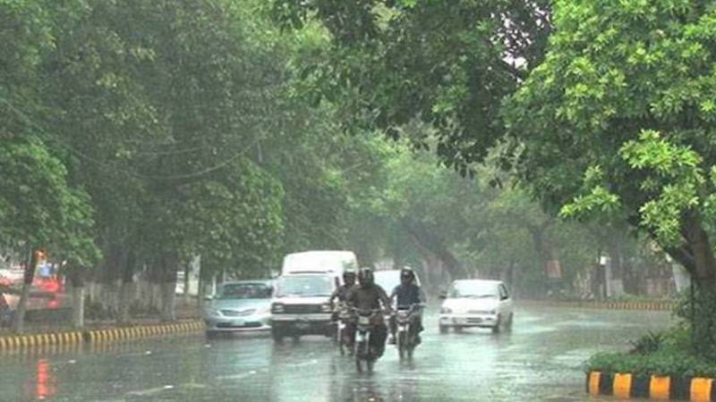 لاہور: بارش کے بعد موسم خوشگوار، درجہ حرارت میں نمایاں کمی