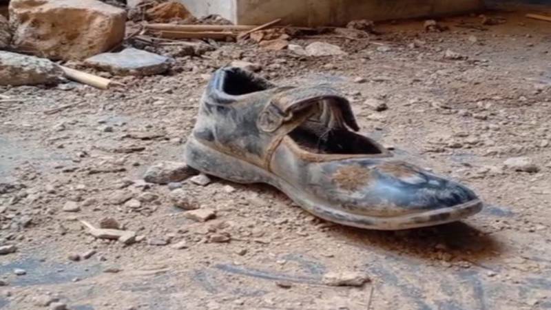 دیر کالونی اسکول سانحہ: جاں بحق 32 بچوں اور ٹیچر کی شناخت مکمل، میتیں ورثا کے حوالے