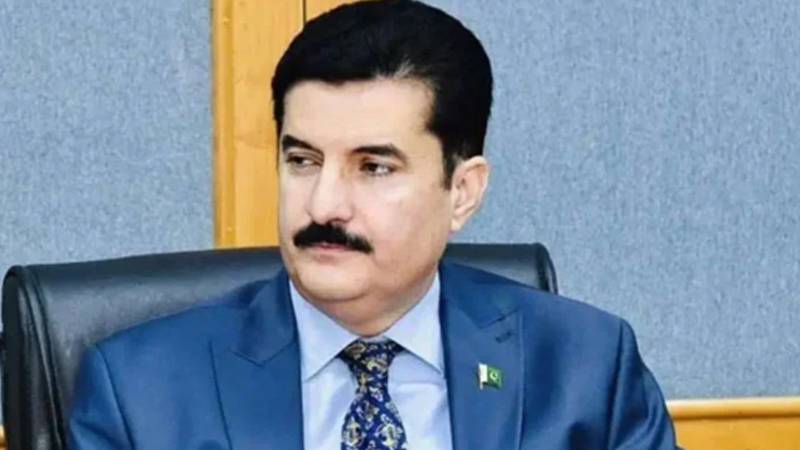 وفاق اور صوبوں کے ساتھ مل کر چلیں گے، اختلافات ختم کرکے ایک یونٹ بنیں گے، گورنر کے پی فیصل کریم کنڈی