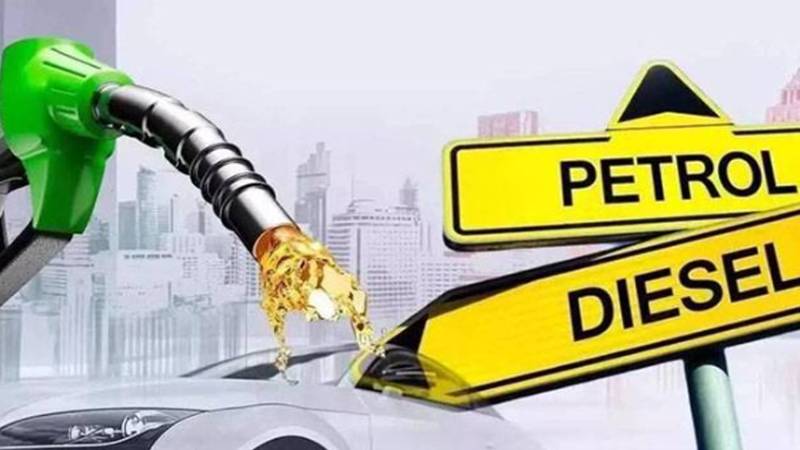 پیٹرول اور ڈیزل کی قیمتوں میں کمی، نئی قیمتوں کا نوٹیفکیشن جاری