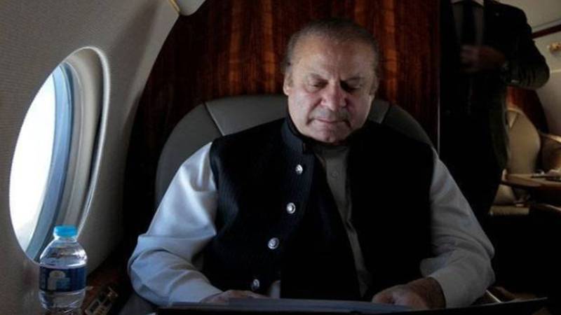نواز شریف لندن سے پاکستان کے لیے روانہ، حسن اور حسین نواز بھی ہمراہ