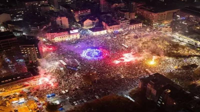 سربیا میں طلبہ تحریک کامیاب، الیگزینڈر ووچچ کی جماعت کو انتخابی شکست