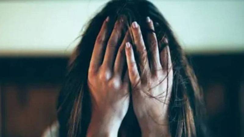 لاہور: خود کو ایف آئی اے انسپکٹر ظاہر کرکے لڑکی سے مبینہ زیادتی، مقدمہ درج