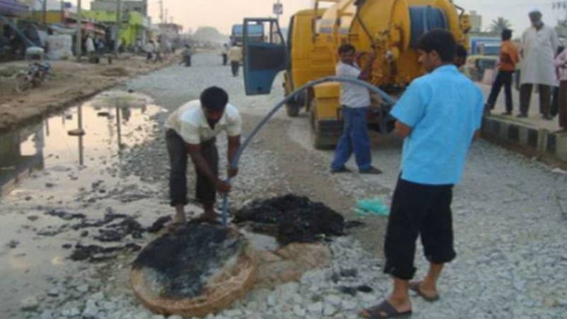 پنجاب بھر میں سیوریج ڈی سلٹنگ مہم یکم دسمبر سے شروع کرنے کا فیصلہ