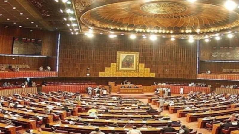 کراچی میں غیر اعلانیہ لوڈشیڈنگ کا معاملہ قومی اسمبلی پہنچ گیا، کے الیکٹرک کے خلاف توجہ دلاؤ نوٹس پیش